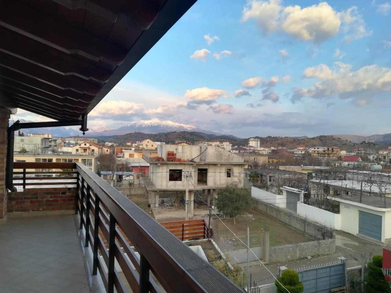 Sara'S Villa Shkodër Екстериор снимка