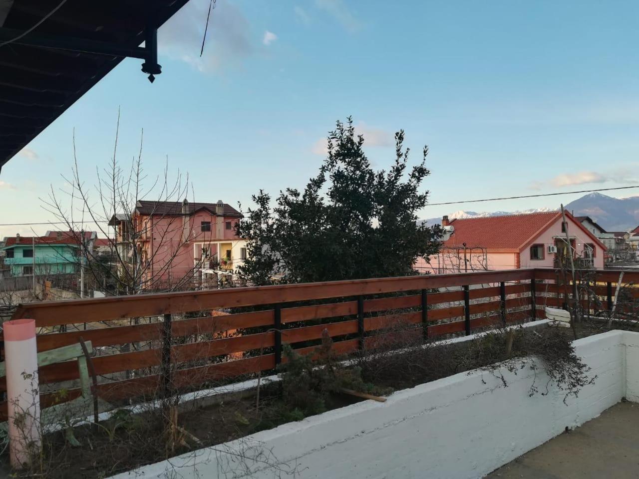 Sara'S Villa Shkodër Екстериор снимка