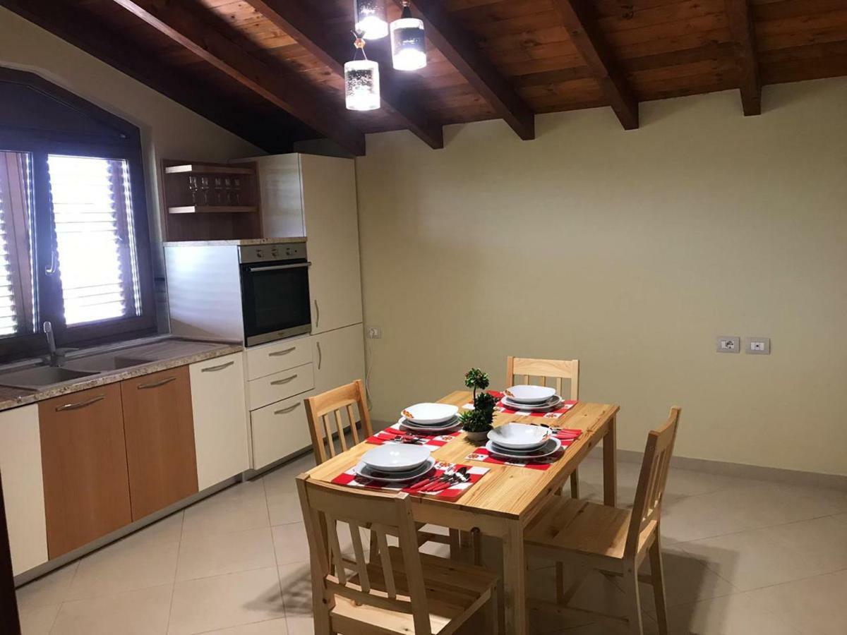 Sara'S Villa Shkodër Екстериор снимка