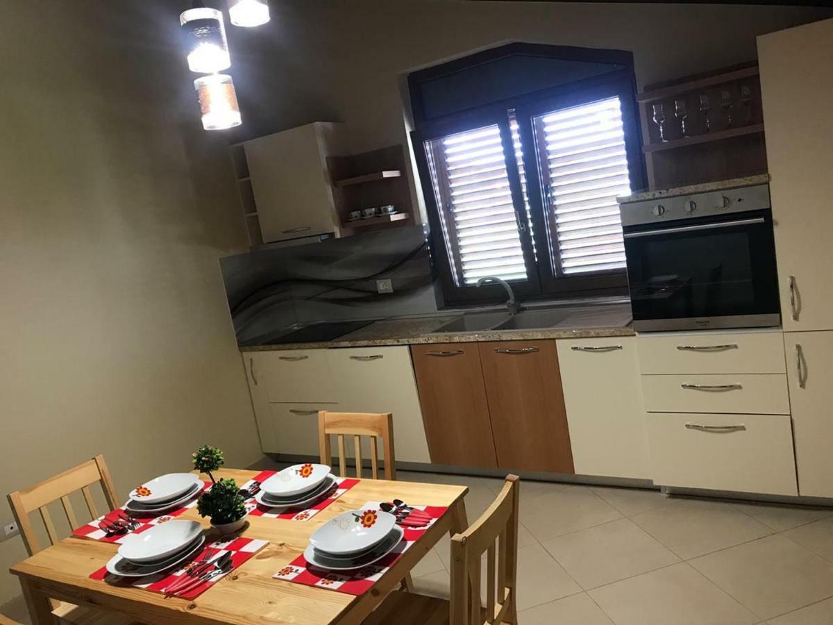 Sara'S Villa Shkodër Екстериор снимка
