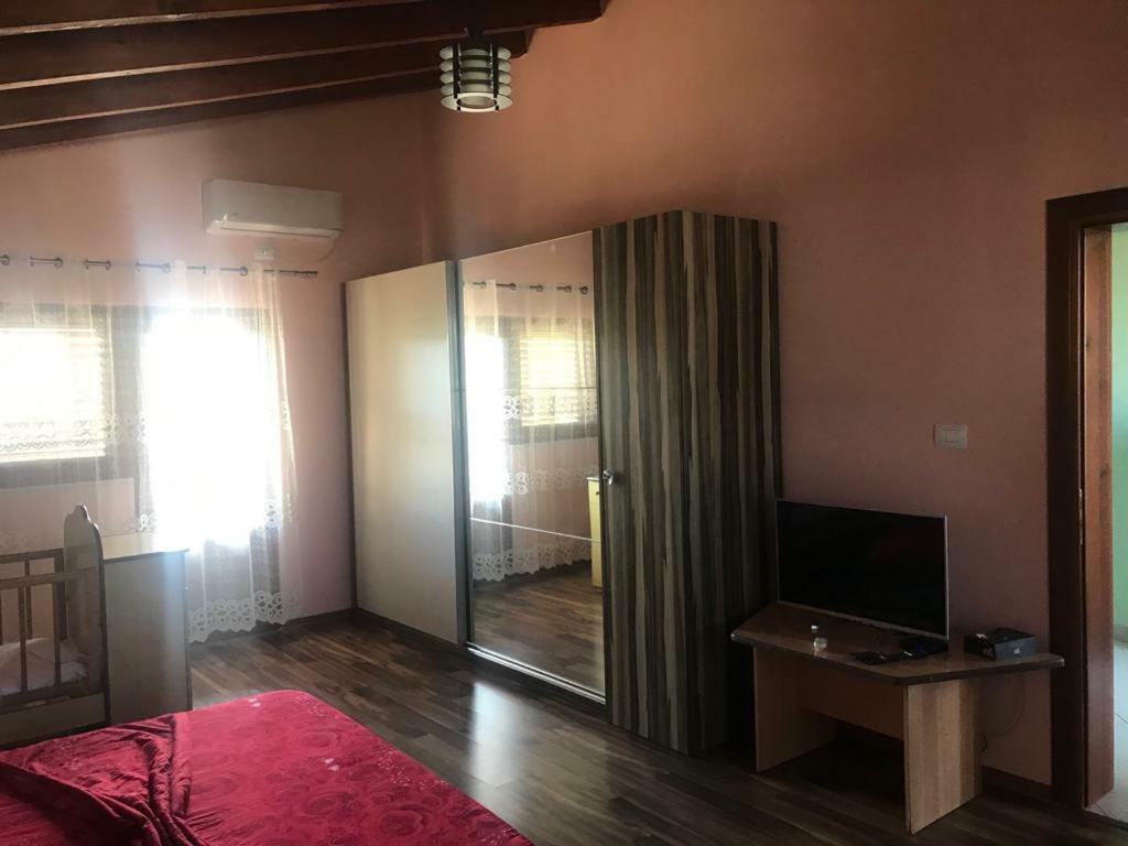 Sara'S Villa Shkodër Екстериор снимка