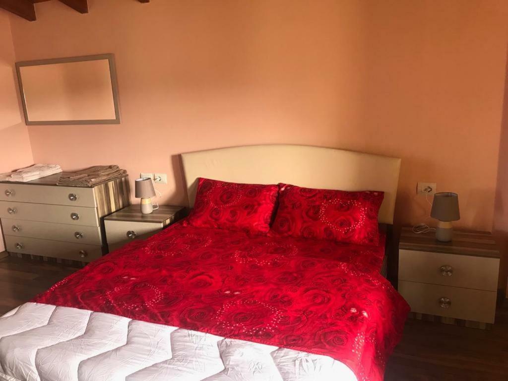 Sara'S Villa Shkodër Екстериор снимка