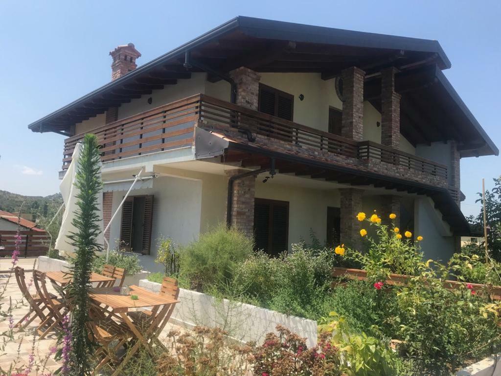 Sara'S Villa Shkodër Екстериор снимка